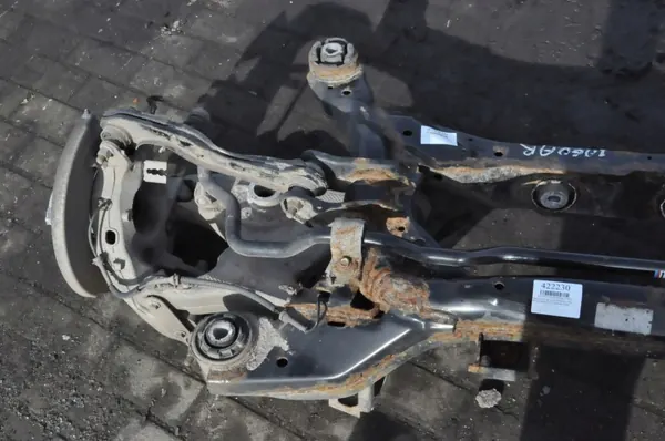 Jaguar F-Pace bakaxelbalk OEM 422230 image 9