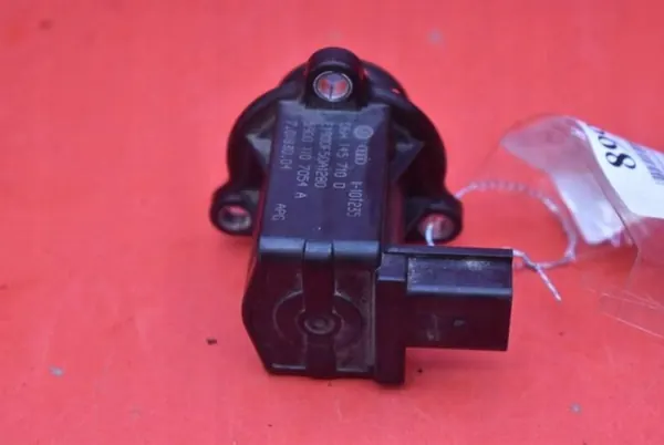 Vanne de vide VW Golf 6 1.4 TSI 2008-2015 06H145710D image 4