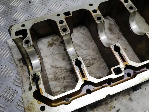 Volvo XC90 2005 Suporte de virabrequim image 5