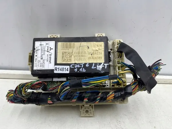 Caixa de Fusíveis Mitsubishi Colt Z30 Módulo BSI image 5