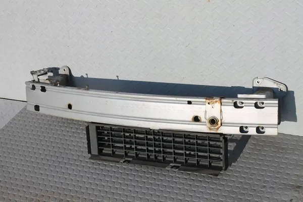 Framstötfångarbalk med absorber Nissan Qashqai II J11 image 2