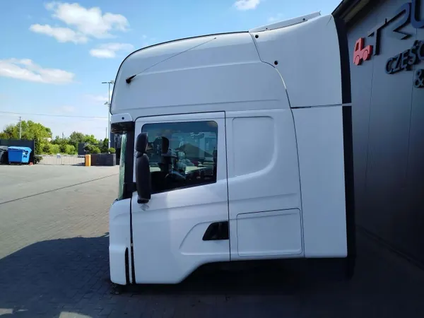 Scania XPI TOPLINE Ohjaamo - Käytetty OEM-osa image 6
