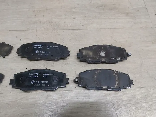 Bromsbelägg fram OEM 04465-YZZDY för Toyota image 2