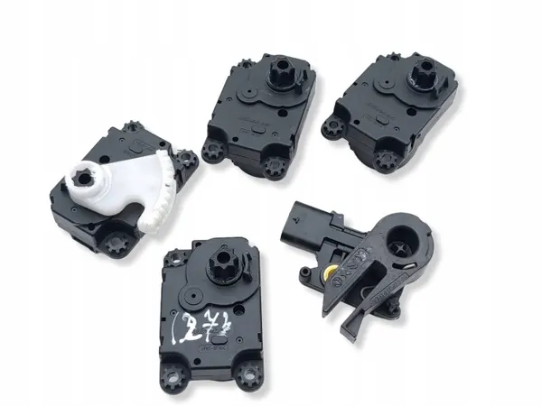 Citroen C4 II Värmemotor OEM 16000458 Begagnad image 6