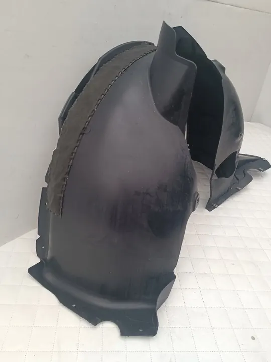 Front Left Wheel Arch VW Polo 2G0 2G0805911D image 3