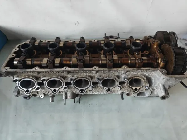 OEM 7833882 Sylinterikansi vasen BMW M5/M6 V10 image 5