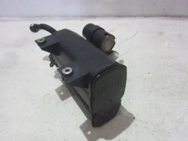 Hiilisuodinkotelo OEM 16117220721 BMW X3 F25:lle image 4