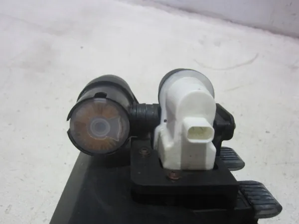 Hiilisuodinkotelo OEM 16117220721 BMW X3 F25:lle image 6