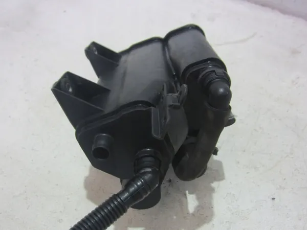 Hiilisuodinkotelo OEM 16117220721 BMW X3 F25:lle image 8