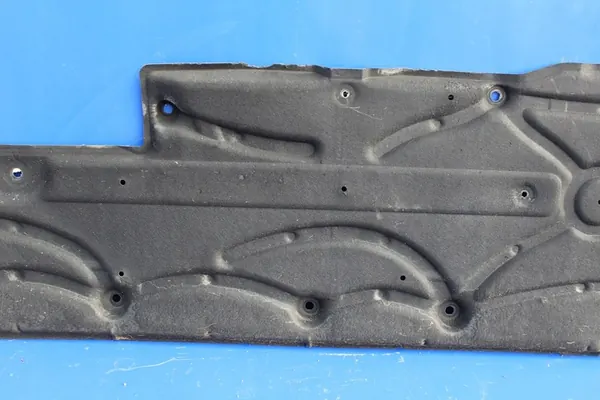 Cubierta Inferior Derecha Mercedes CLS W218 C218 A2126100708 image 4