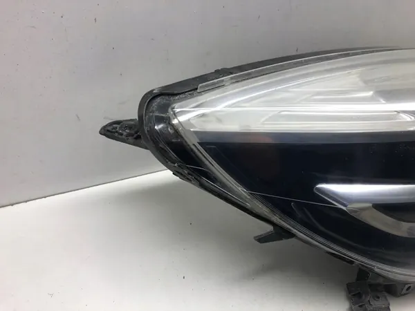 Oikea Etuvalaisin Renault Scenic III 3 Lift Eu 260106928R image 3