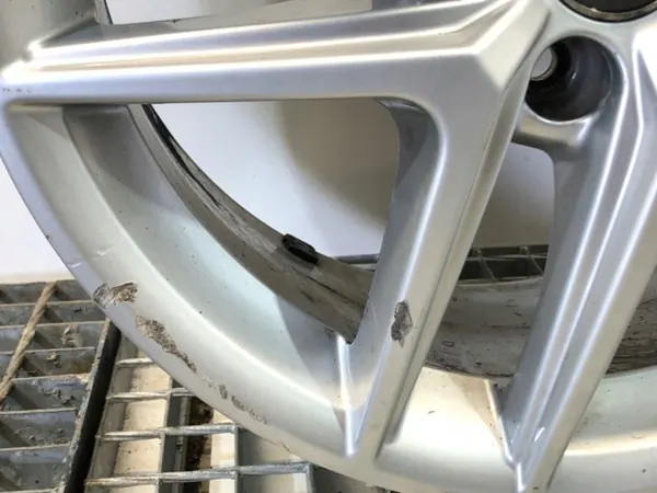 17" Alufelge 6,5J 5x112 ET28 OEM LORK-2172-22551 image 4