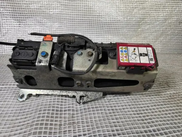 Condensador Start-Stop Mazda OE G46L67ZC0 para Mazda 6 III image 5