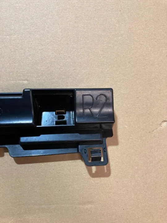 BMW 3 F30/31 Rechter voor dorpelafdekking OEM 51777256916 image 3