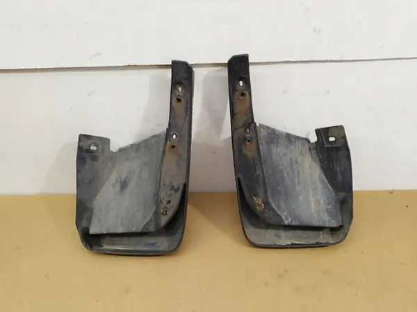 OEM roiskesuojat Honda CR-V 2006-2009 image 7
