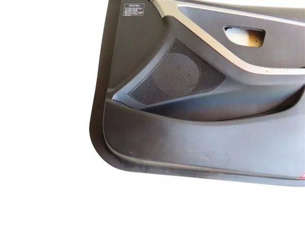 Etuoikea Verhoilupaneeli OEM 82360-A6100 Hyundai image 5
