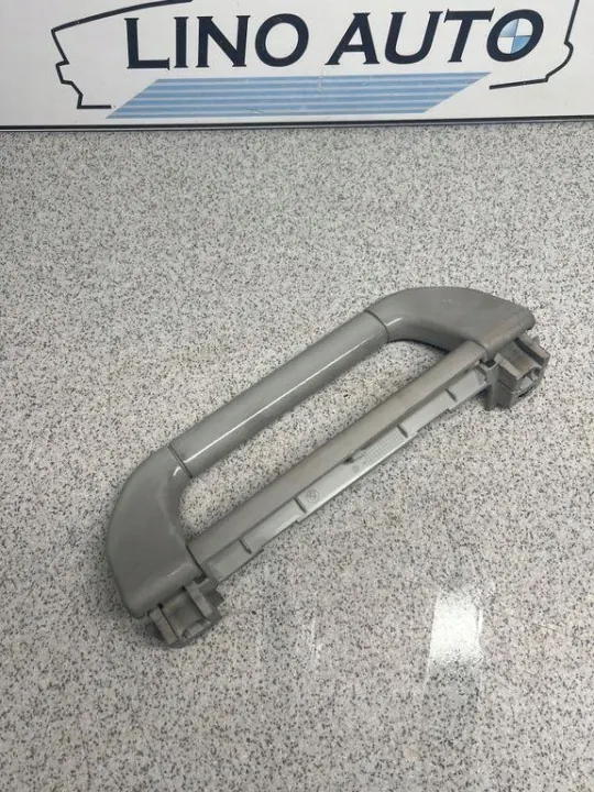 Poignée avant droite OEM 7045547 pour BMW Série 7 image 2