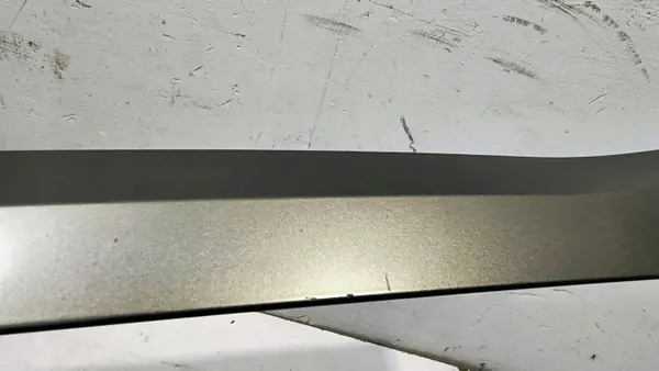 Achterklep Strip Land Rover L460 OEM M8E2404C42 image 5