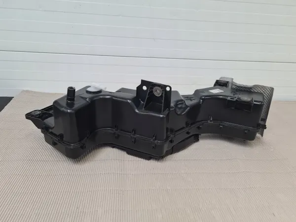 Tanque AdBlue usado OEM KV61-5J228-BG Ford Connect image 4