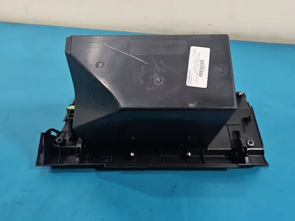 Luvas passageiro OEM 68520-JD900 Nissan Qashqai image 4