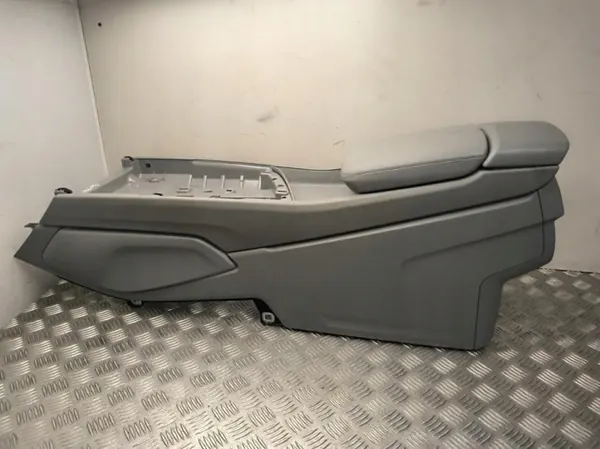 Console centrale Audi Q7 2017 OEM 4M0863243B image 3