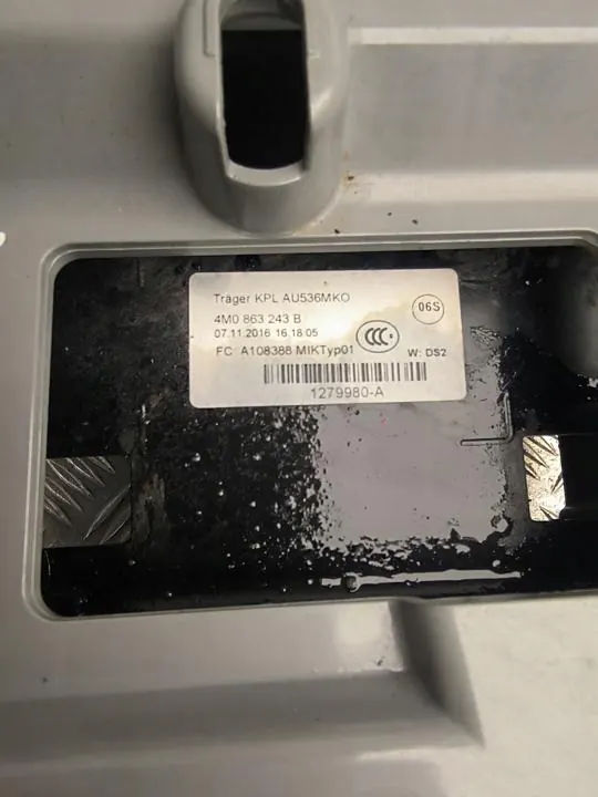 Console centrale Audi Q7 2017 OEM 4M0863243B image 7