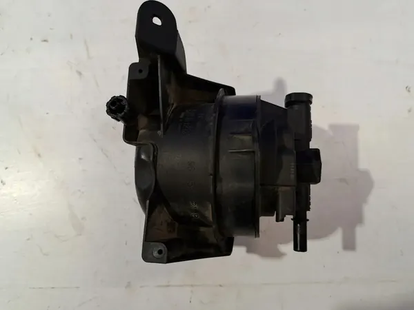 Polttoainesuodattimen Kotelo Volvo V50 2.0L 2004 OEM 30725048 image 4