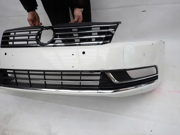 Paraurti anteriore VW Passat B7 PDC 2010- image 4