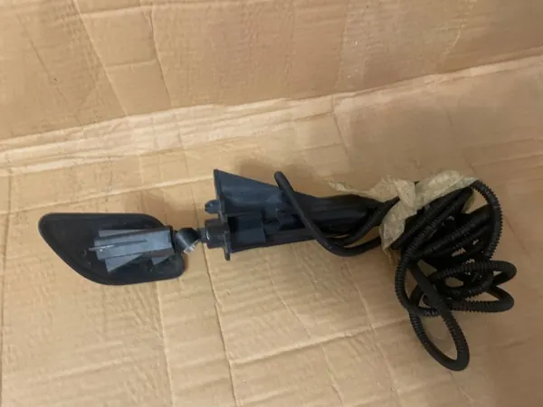 Lava-farol esquerdo Citroen C4 II B7 OEM 9675880380N image 4