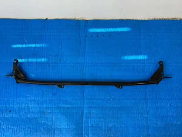 Support Radiateur Porsche Macan OEM 95B803466KTM Occasion image 2