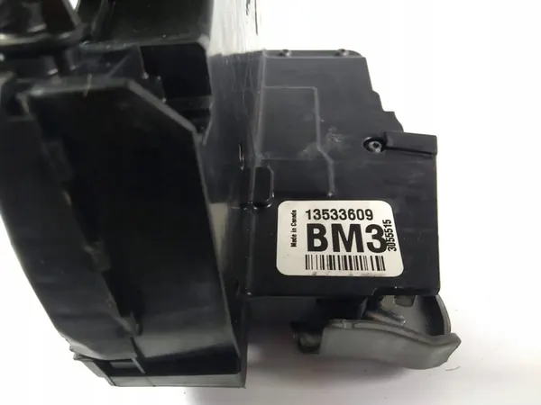 Vänster bakdörrslås Chevrolet Silverado 1500 2019+ OEM image 4