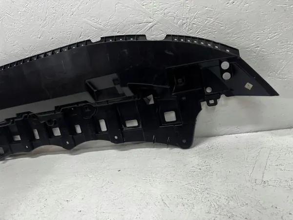 Toyota Yaris IV stötfångarsköld OEM 52618-0D180 image 5