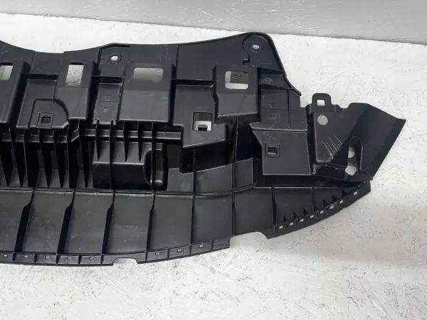 Toyota Yaris IV stötfångarsköld OEM 52618-0D180 image 8