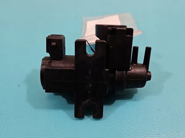 Válvula de vácuo 7626351 BMW F10 F11 2.0 T image 5