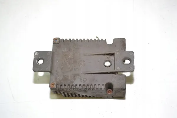 MERCEDES W210 E270 CDI KOMBI LIFT TUULETTIMEN OHJAIN image 3