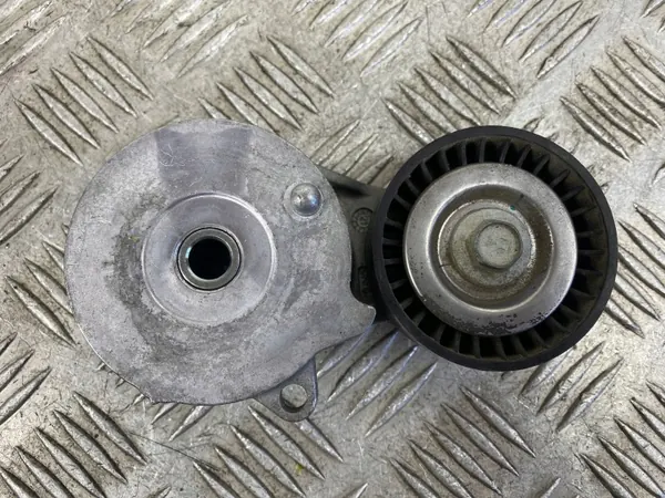 Nissan OE FOB44543 Alternatorriemspanner image 2