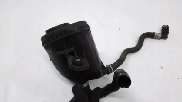 Bromsvätskebehållare OEM 6776239 för BMW 7-serie image 2