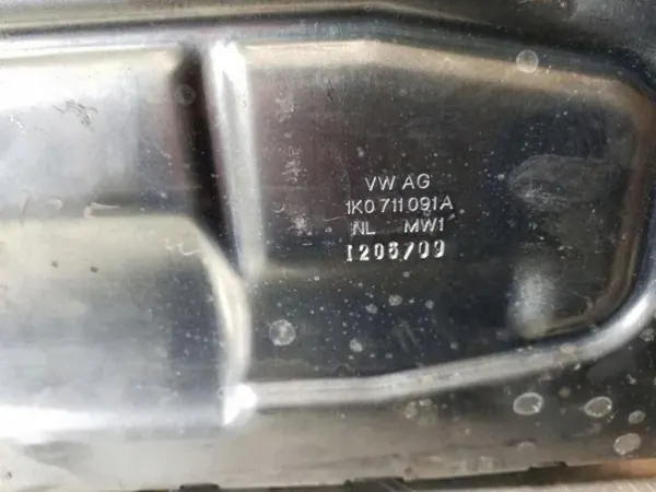 SEAT Växelmekanism OEM 1K0711091A image 5