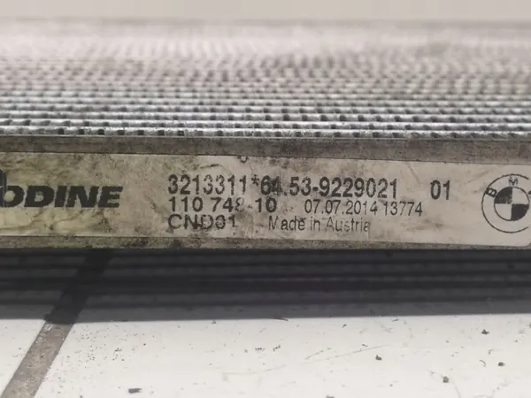 Condensador AC usado OEM 3213311 para BMW Serie 1 image 4