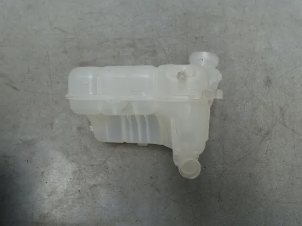 Ausgleichsbehälter Opel Zafira C 1.4 1.6 2.0 CDTi OEM image 4