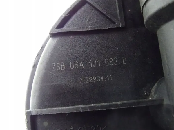 Bomba de aire secundario VW Golf IV OEM 06A131083B image 7