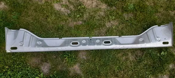 Couvercle de seuil arrière intérieur Iveco Daily image 2