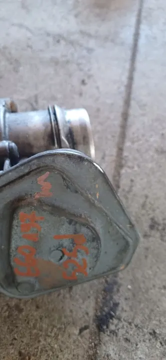 EGR-venttiili BMW E60 525D Pierburg image 2