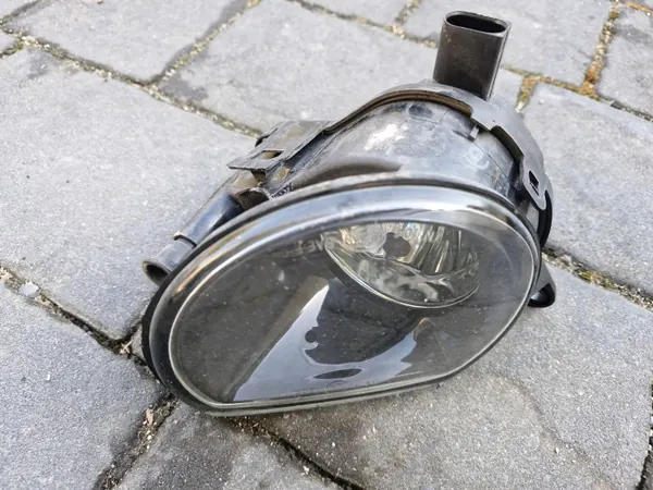 Audi A3 8P Oikea halogenivalo OEM 246968088 image 2