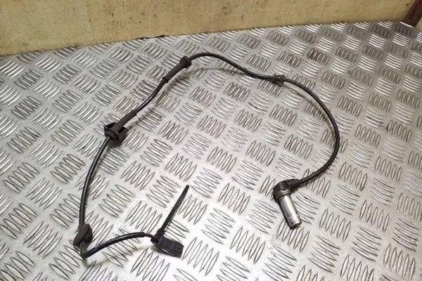 Sensor ABS traseiro esquerdo AUDI A4 8D0927807A image 3