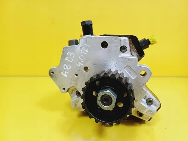 EINSPRITZPUMPE AUDI A8 D3 4.0 TDI BOSCH 057130755G image 2