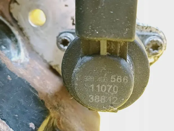 EINSPRITZPUMPE AUDI A8 D3 4.0 TDI BOSCH 057130755G image 8