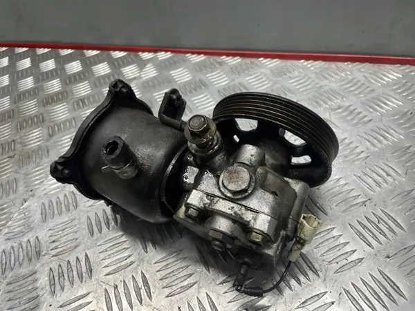 Pompe de direction OEM 3264710 pour Subaru Forester I image 4