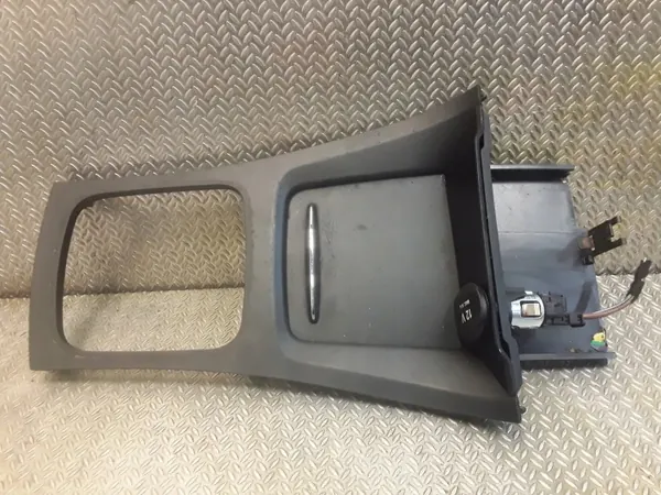 Mercedes-Benz versnellingspookframe OEM 1696802107 image 3