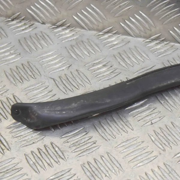 Joint de vitre arrière Tesla Model S OEM 9K071520 image 3